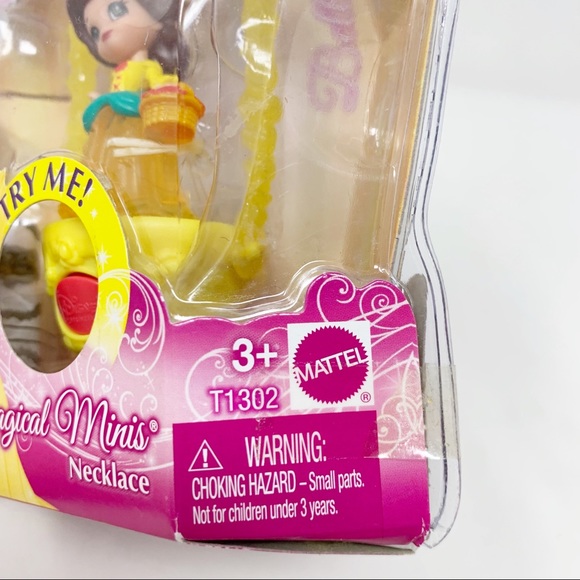 NEW Disney Princess Belle #9 Magic Minis Light-Up Character Necklace - Picture 4 of 10